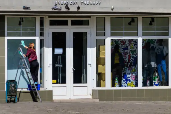 Trusted Commercial Window Washing